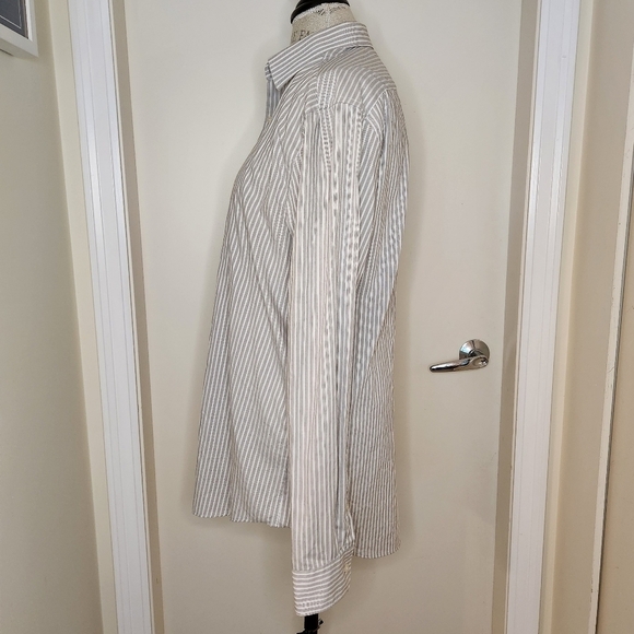 Perry Ellis Men's pinstripe dress shirt - Picture 2 of 10